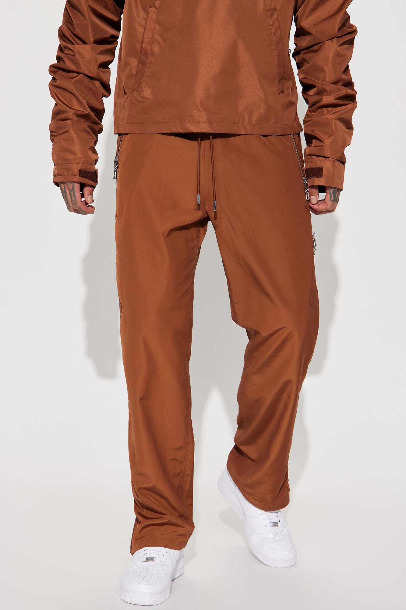 Nylon Cargo Pants Brown