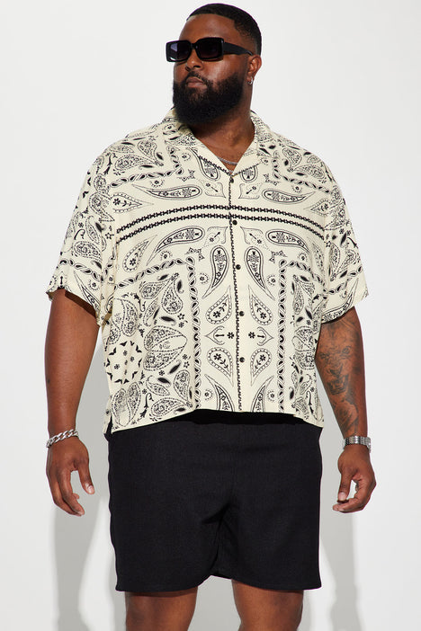 Men Bandana Print Short Sleeve Shirt