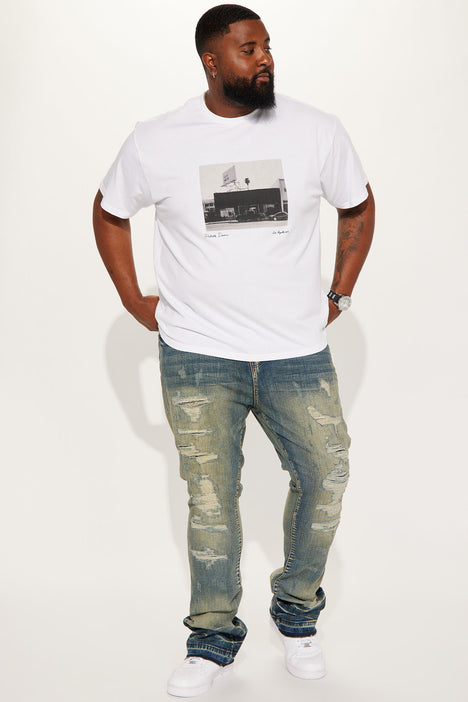 Men's La City Short Sleeve Tee Shirt Print in Black Size Large by Fashion Nova