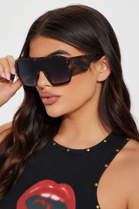 Miami Cruising Sunglasses - Tortoise, Fashion Nova, Sunglasses