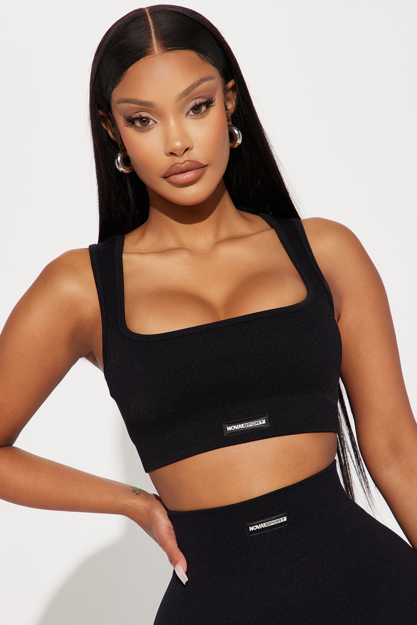 Ruffle Sleeves Scoop Neck Low-Impact Sports Bra in Black - Retro, Indie and  Unique Fashion