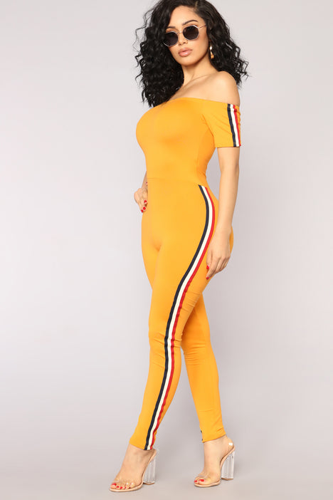 Yellow jumpsuit fashion sales nova