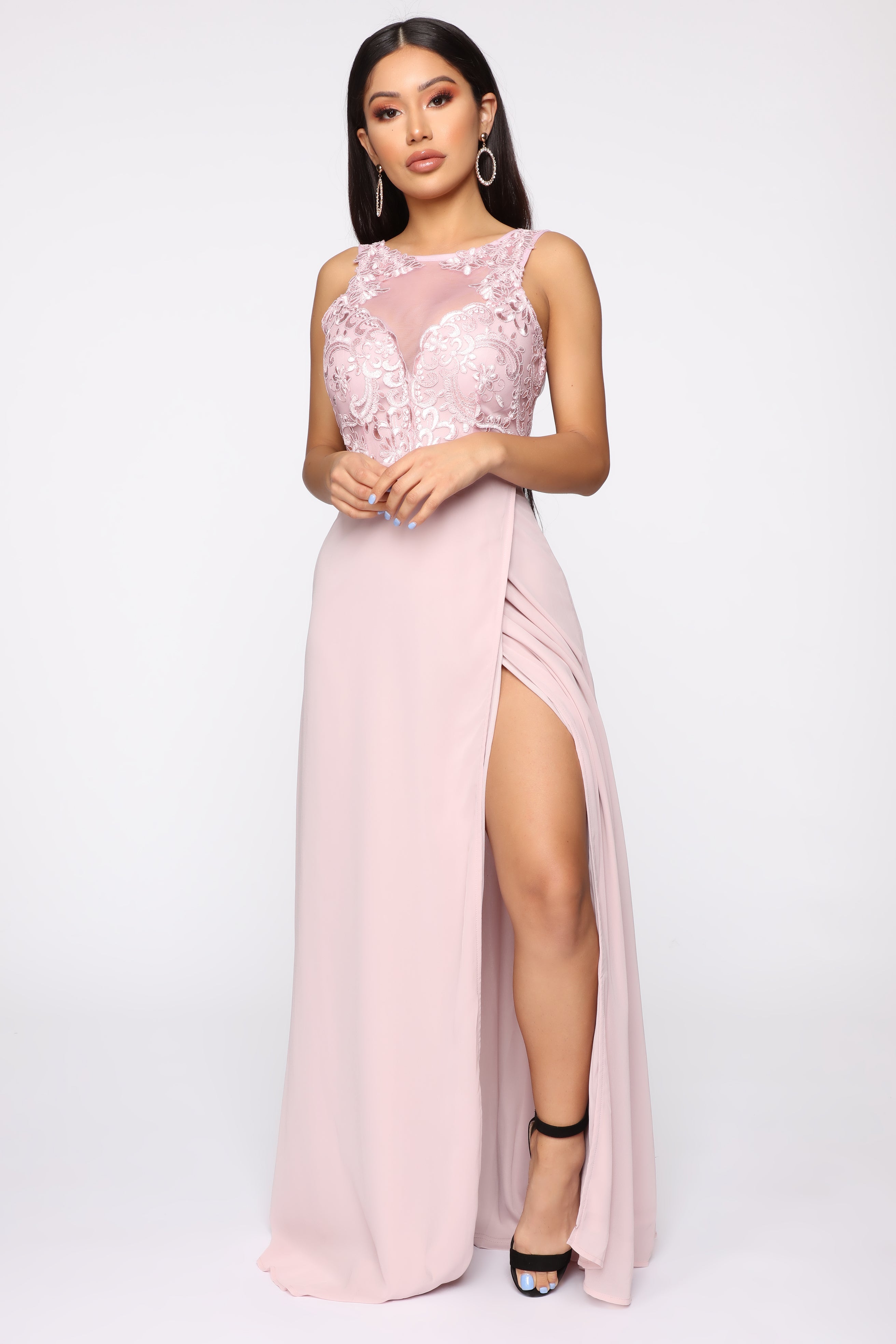 Fashion nova sale light pink dress