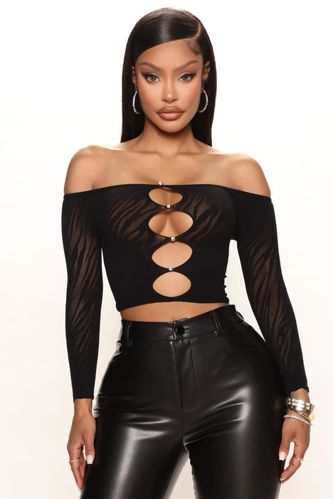 Look At Me Now Cut Out Top - Black