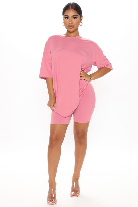 Missguided Pink Oversized Naked Graphic Cycling Shorts Pyjama Set