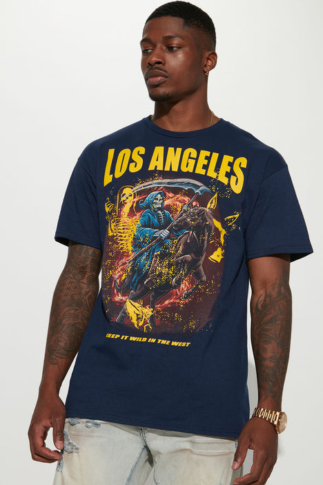 Men's Los Angeles in The Field Short Sleeve Tee Shirt Print in Black Size Large by Fashion Nova