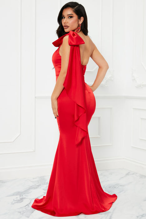 Fashion Nova plus size  Red dress, Fashion nova dress, Red ruffle dress