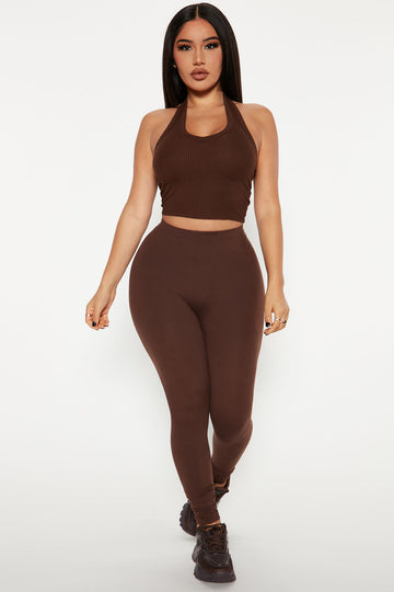 Fashion Nova is selling £23 suspender-style cut-out leggings that