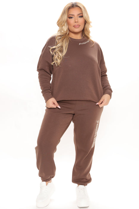 New Location Fashion Nova Jogger Set - Brown