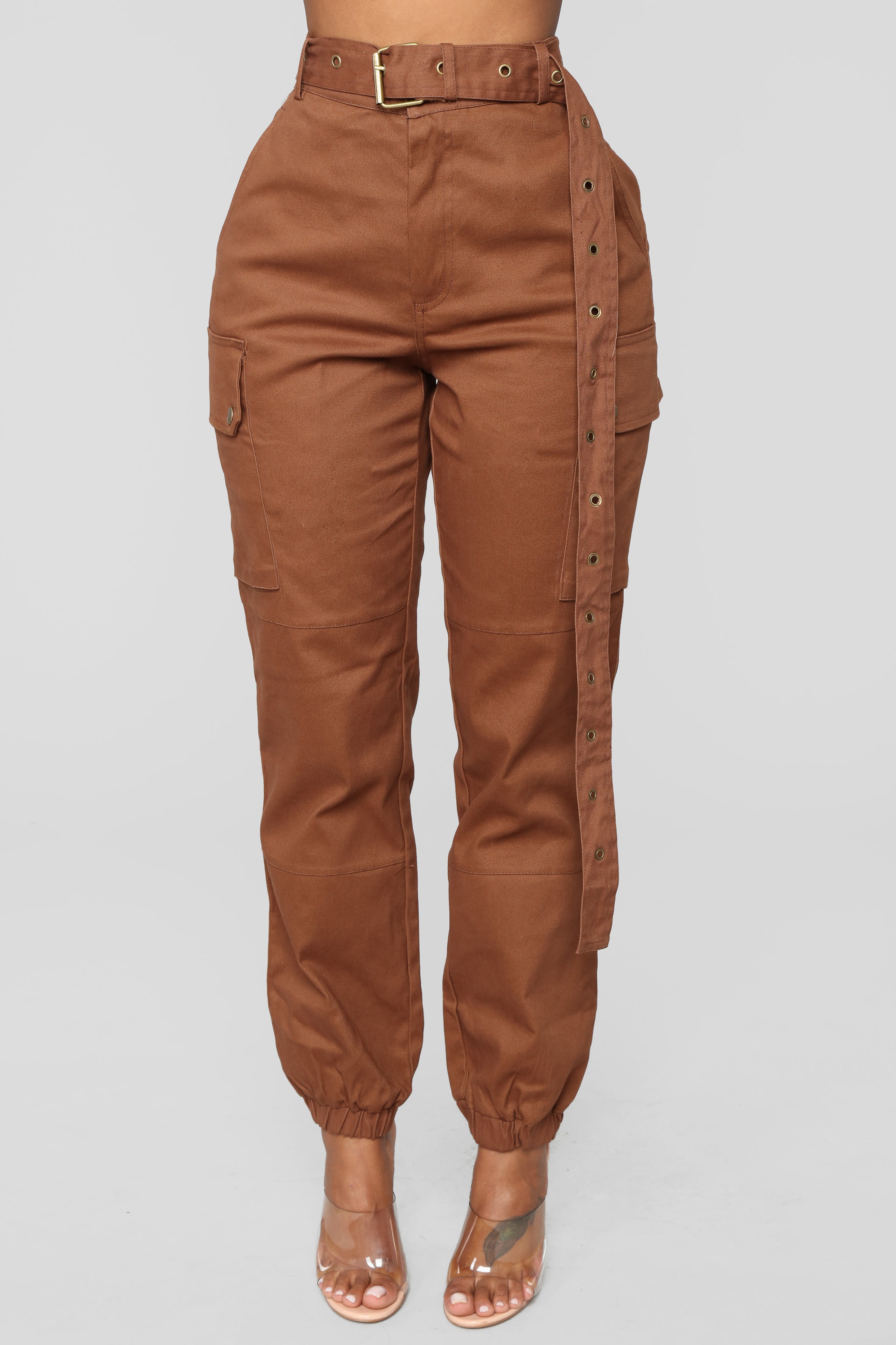 Cargo Chic Pants - Brown