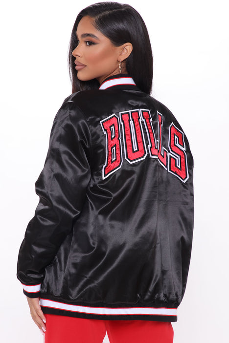 Women's Varsity Chicago Bulls Satin Jacket