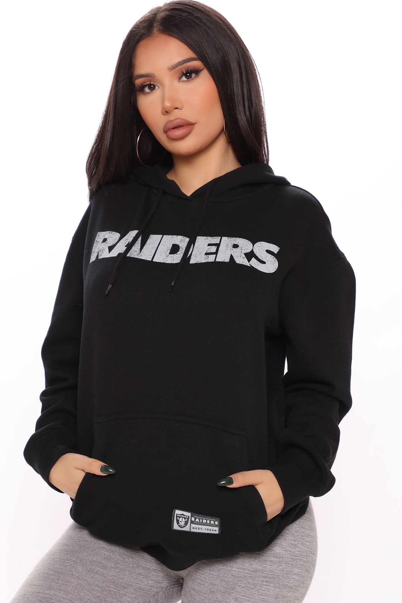 Las Vegas Raiders Sweatshirt - Black  Fashion, Fitness fashion outfits,  Black sweatshirts