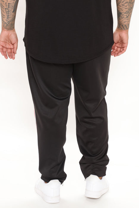 Unisex Black Men Stylish Double Stripe Track Pants, 38/40/42/44/46 at Rs  125/piece in Himatnagar