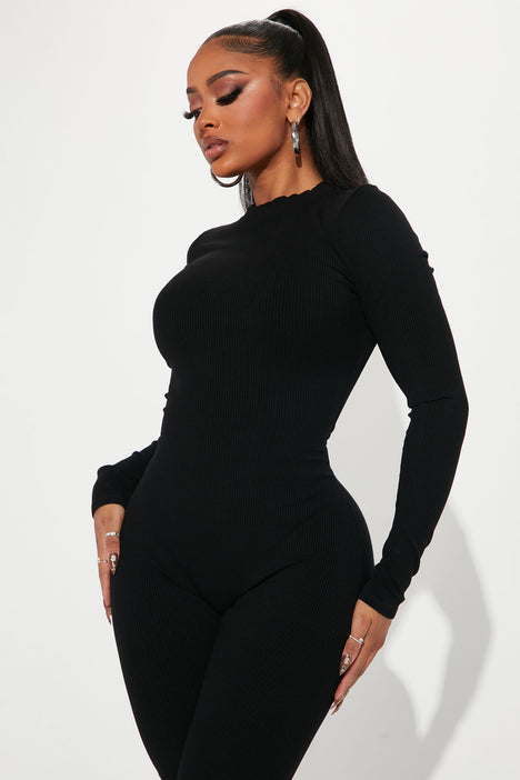 BOOFEENAA Snatched Jumpsuit Scoopneck Long Sleeve Sexy Black White