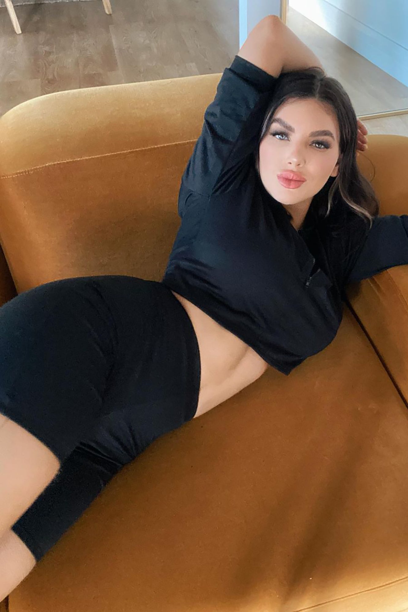 Fashion nova short on sale leggings