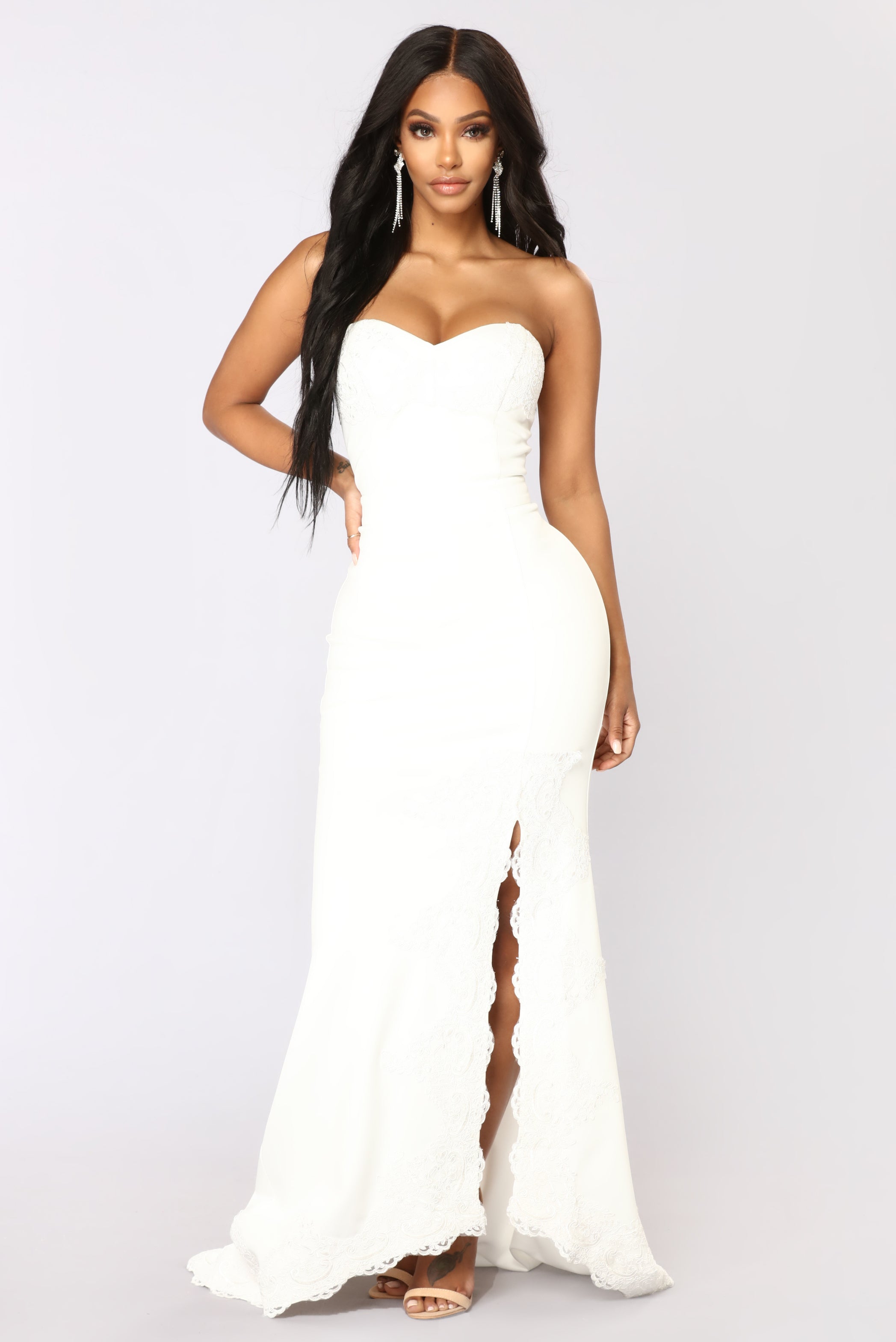 White lace 2025 dress fashion nova