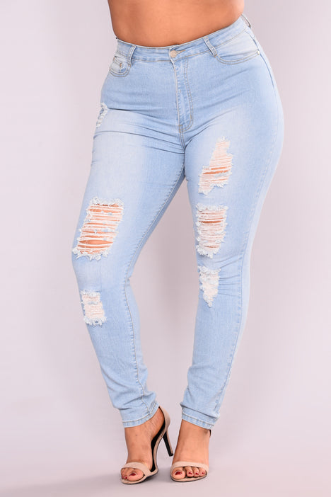 Fashion Nova Light Wash Relaxed Jeans for Women