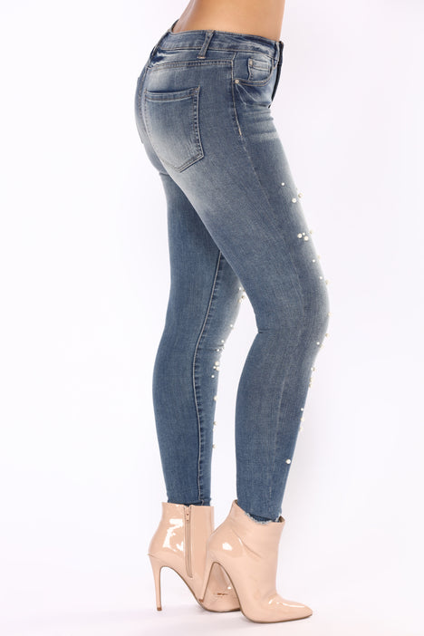 Fashion nova sale pearl jeans