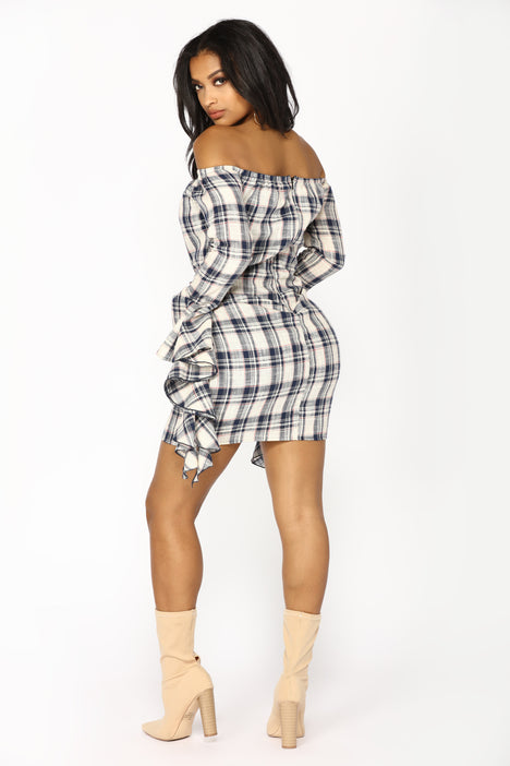 Plaid dress hotsell fashion nova